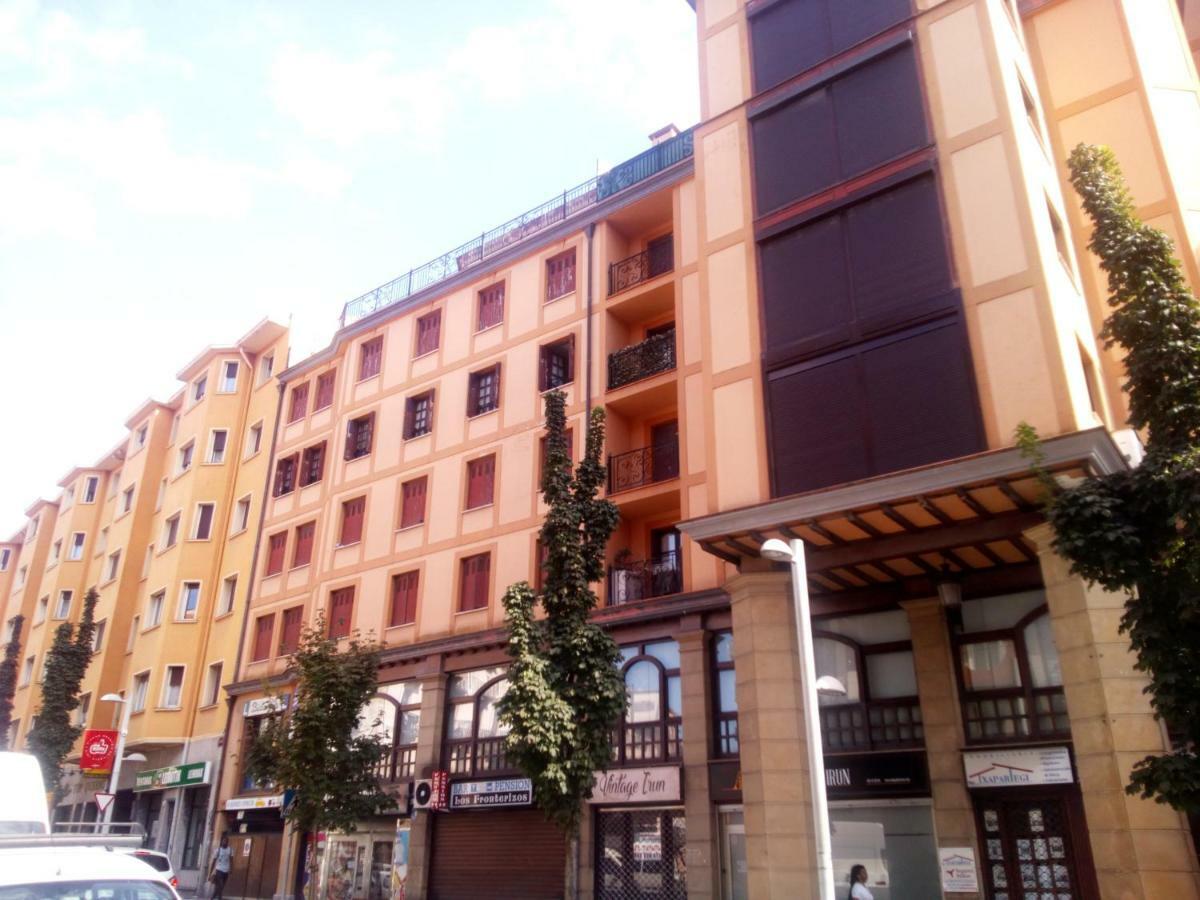 Los Fronterizos Hotell Irun Eksteriør bilde